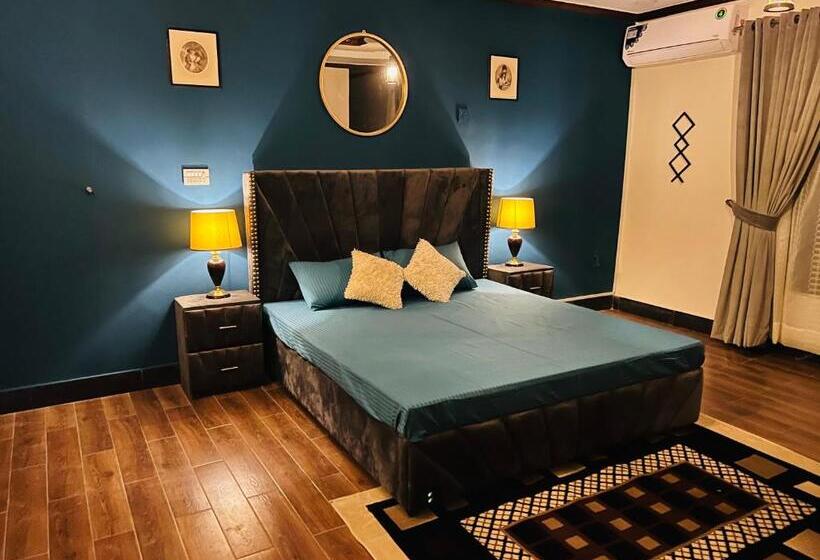 تختخواب و صبحانه The Comfort Lodge