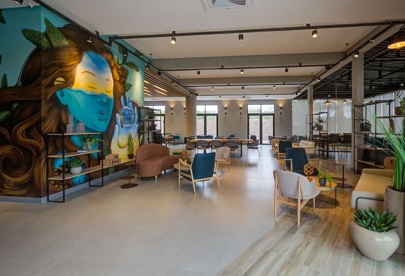 هتل Slaviero Ponta Grossa