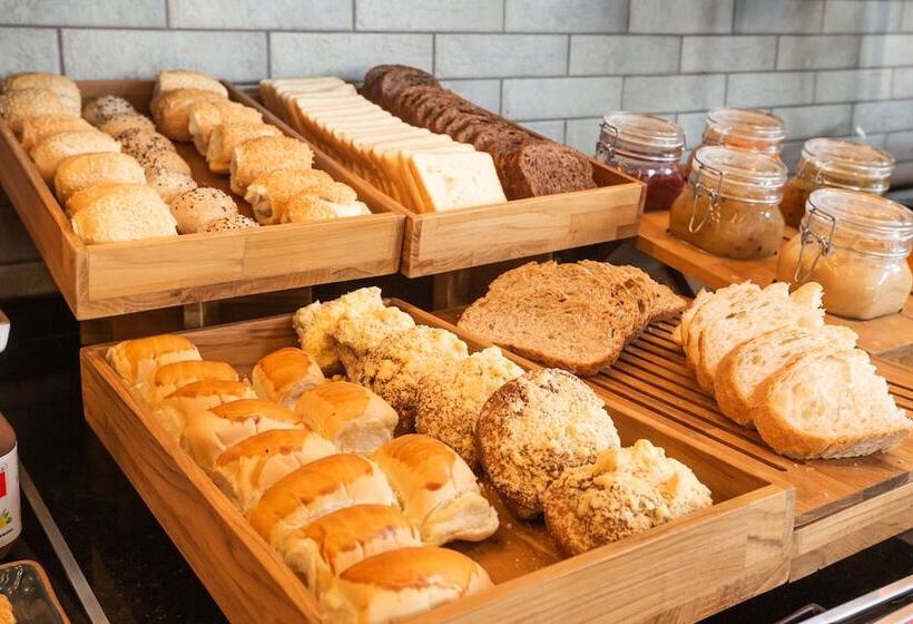 هتل Slaviero Ponta Grossa