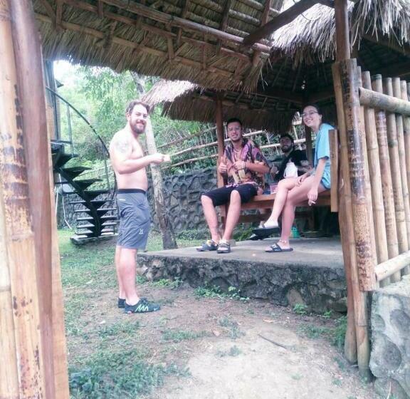 פנסיון Homepod Mandalika