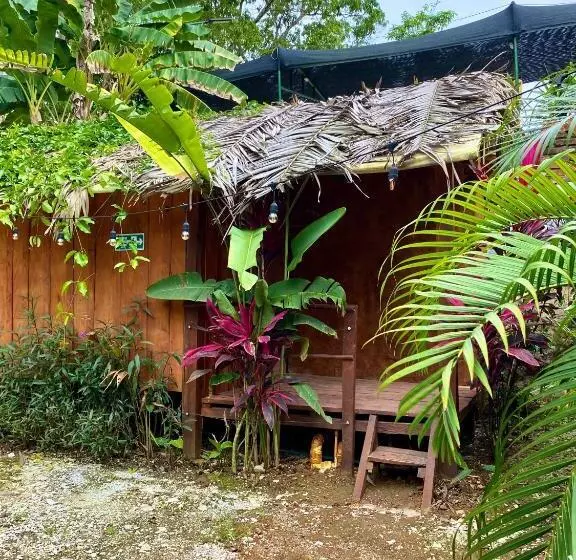 Hotelli Eco Resort