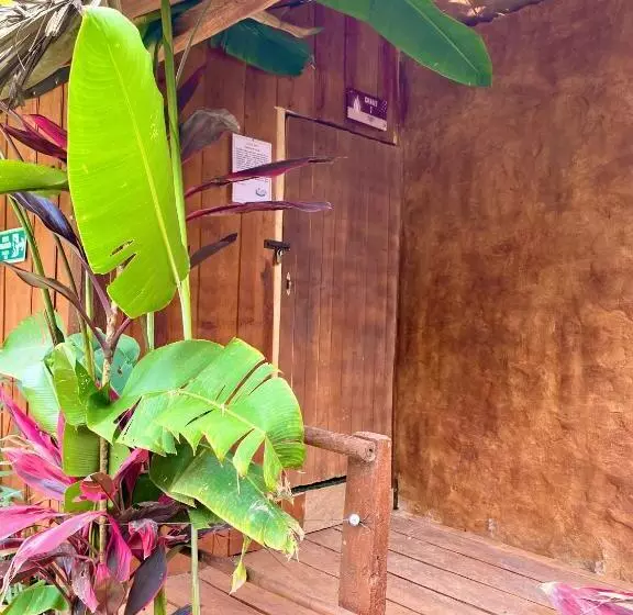 Hotelli Eco Resort