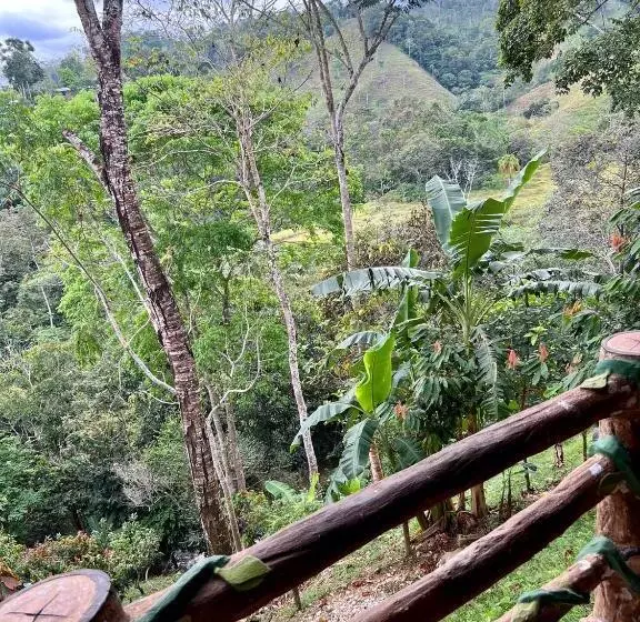 Hotelli Eco Resort