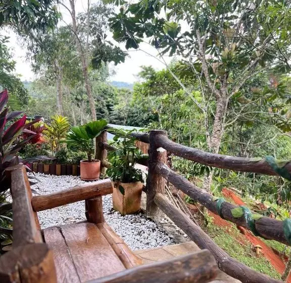 Hotelli Eco Resort