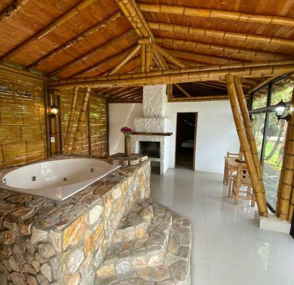 בית מלון כפרי Oru Campestre