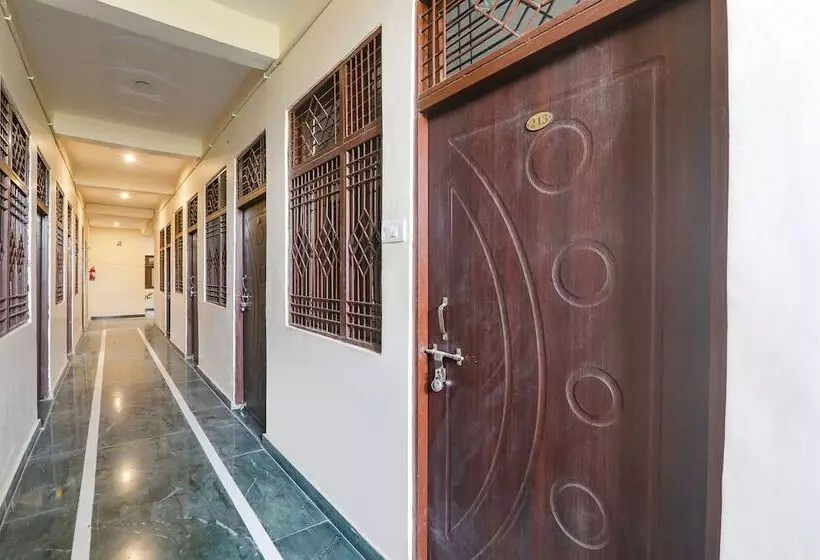 Fabhotel Haidri