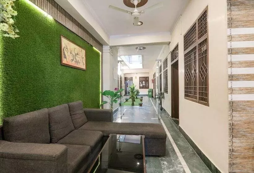 Fabhotel Haidri