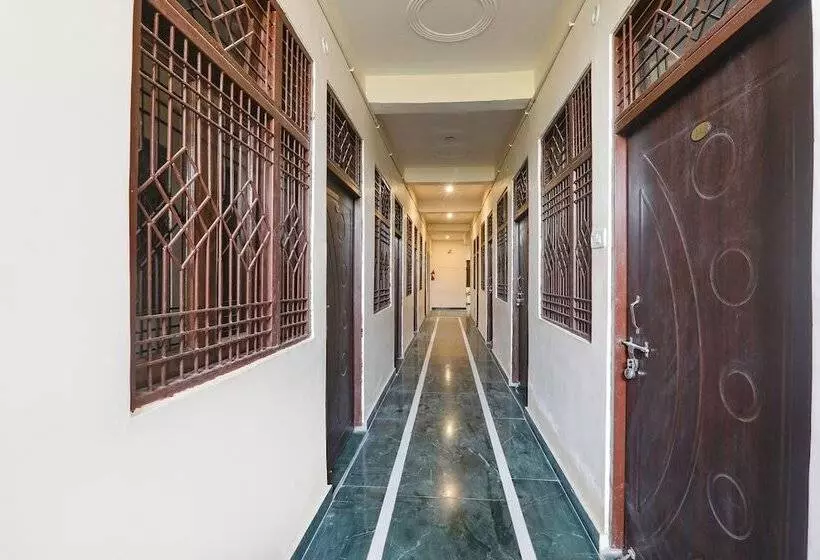 Fabhotel Haidri