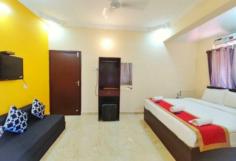 בית מלון כפרי Candolim Aloft