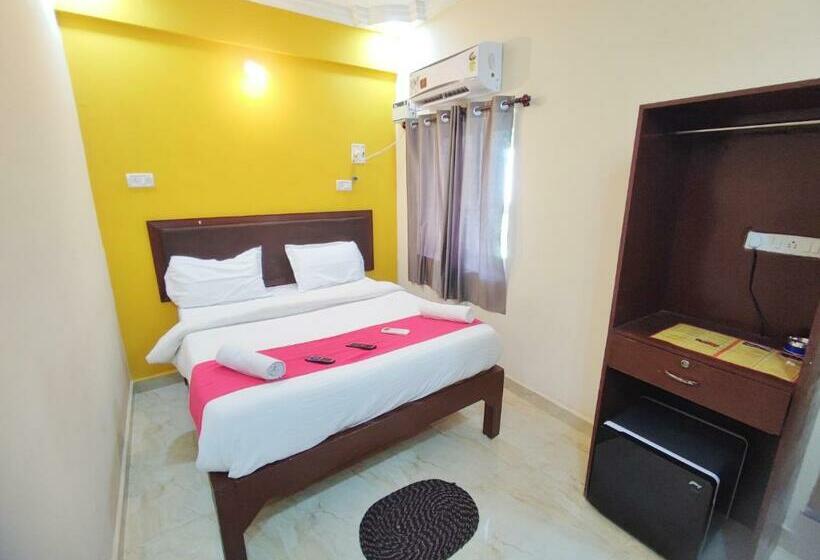 בית מלון כפרי Candolim Aloft