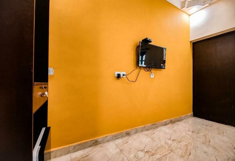 בית מלון כפרי Candolim Aloft