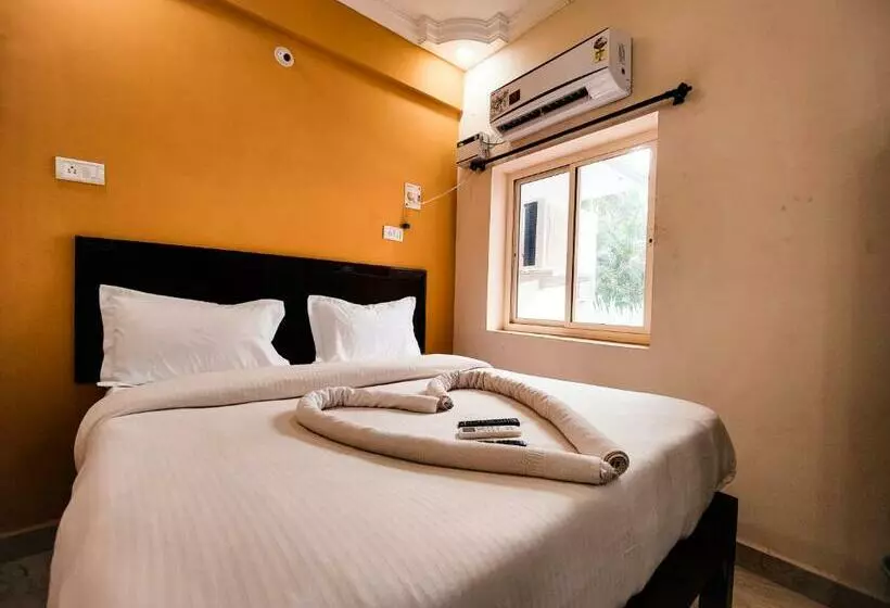 Hotelli Candolim Aloft