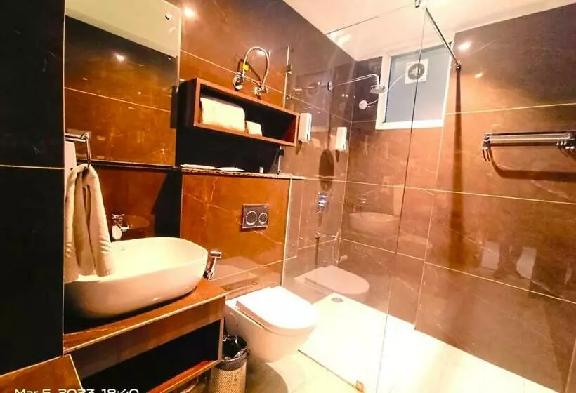 Ronta World Hotels