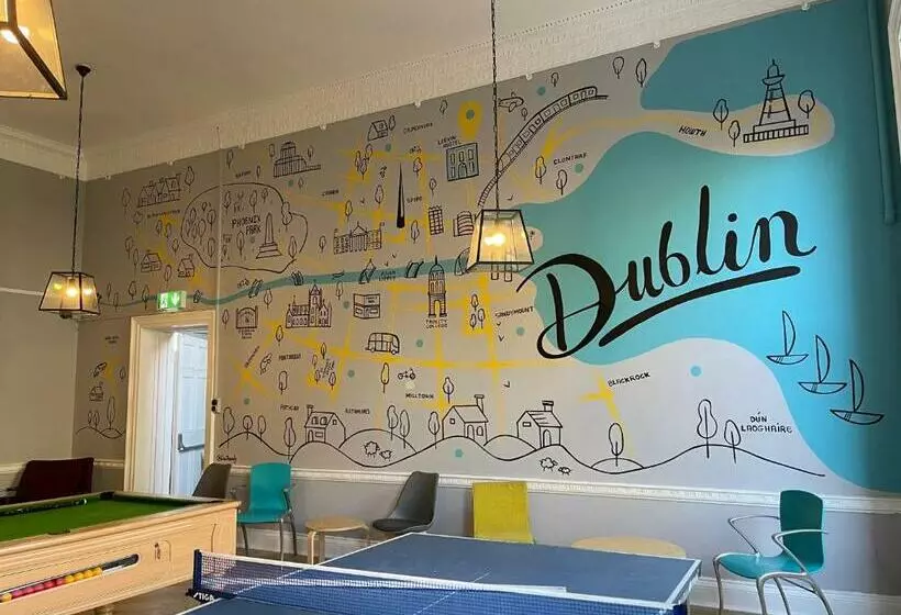 Leevin Hostel George