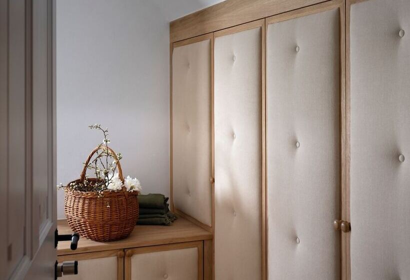 هتل Bethlen Estates Transylvania