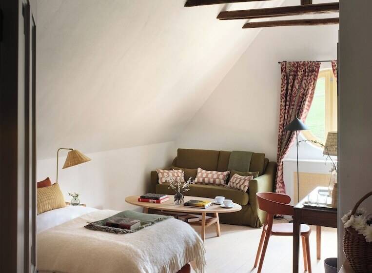 هتل Bethlen Estates Transylvania