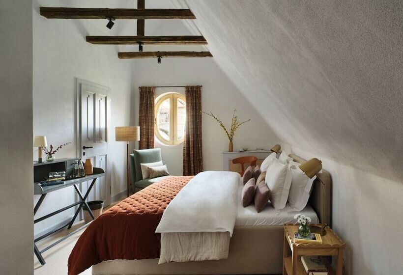 هتل Bethlen Estates Transylvania