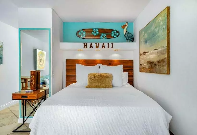 Kona Islander Inn   Prime Downtown Location With Hot Tub, Pool & Beach