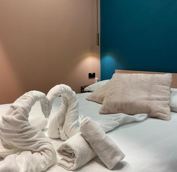 پانسیون Appartamenti Moderna 500m Dal Duomo