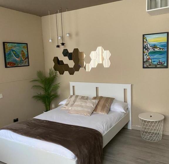 پانسیون Appartamenti Moderna 500m Dal Duomo