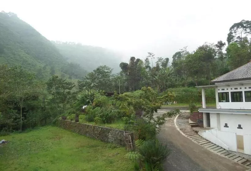 Majatalo Km 31 Sujono Guesthouse