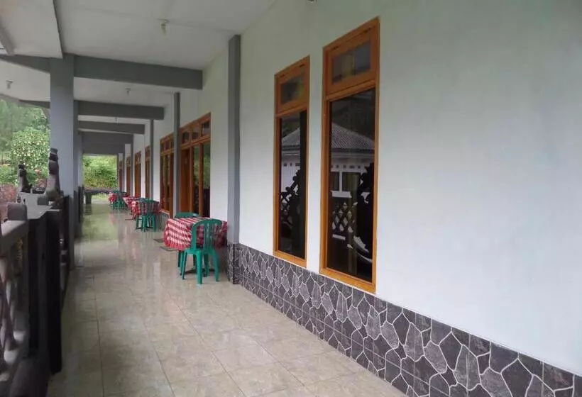 Majatalo Km 31 Sujono Guesthouse