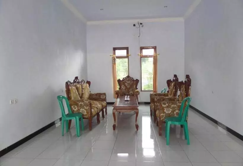 Majatalo Km 31 Sujono Guesthouse