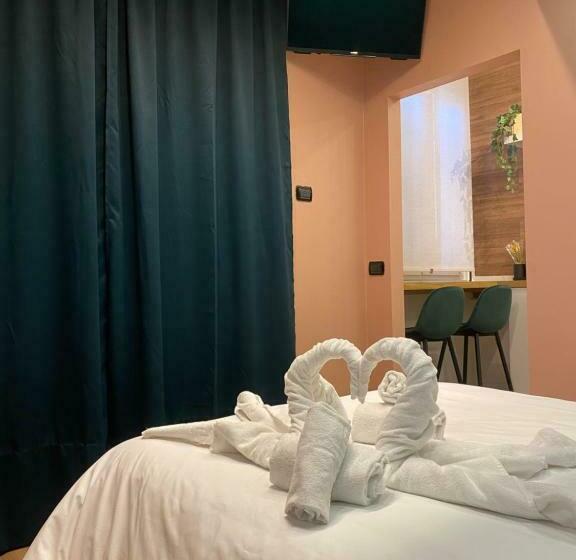 پانسیون Appartamenti Moderna 500m Dal Duomo