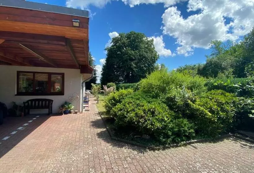 Bed and Breakfast Pension Brilke Negast