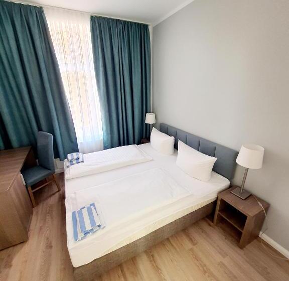 ベッドアンドブレックファースト Pension Apostel