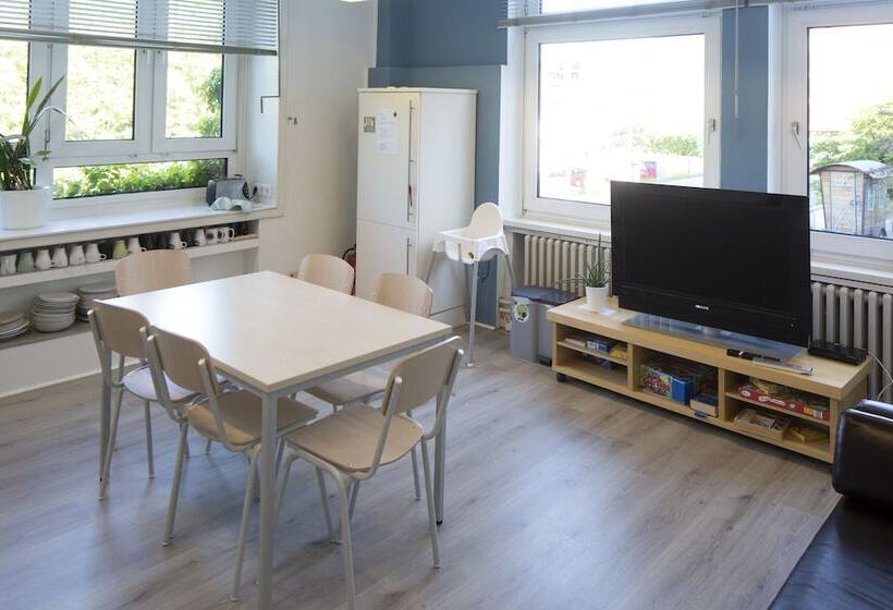 Flensbed Hotel & Hostel