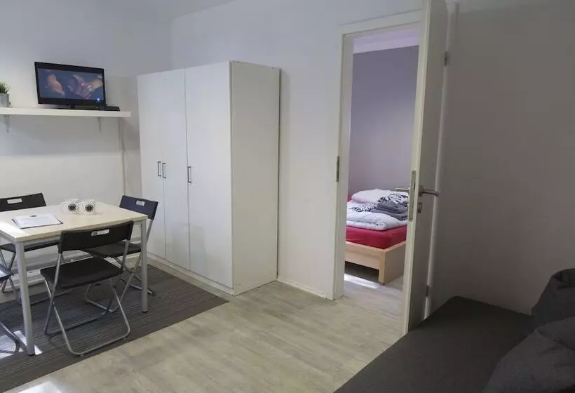 Flensbed Hotel & Hostel