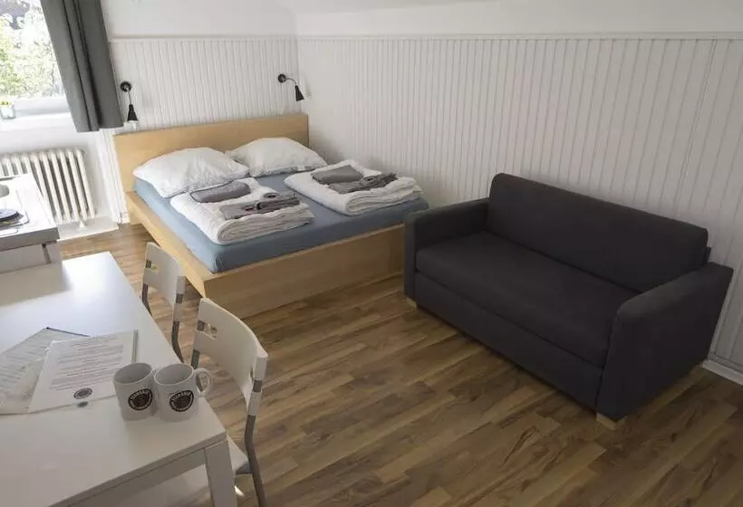 Flensbed Hotel & Hostel