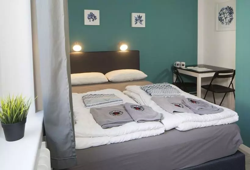 Flensbed Hotel & Hostel