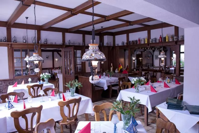 בית מלון כפרי & Apartment Am Theaterplatz