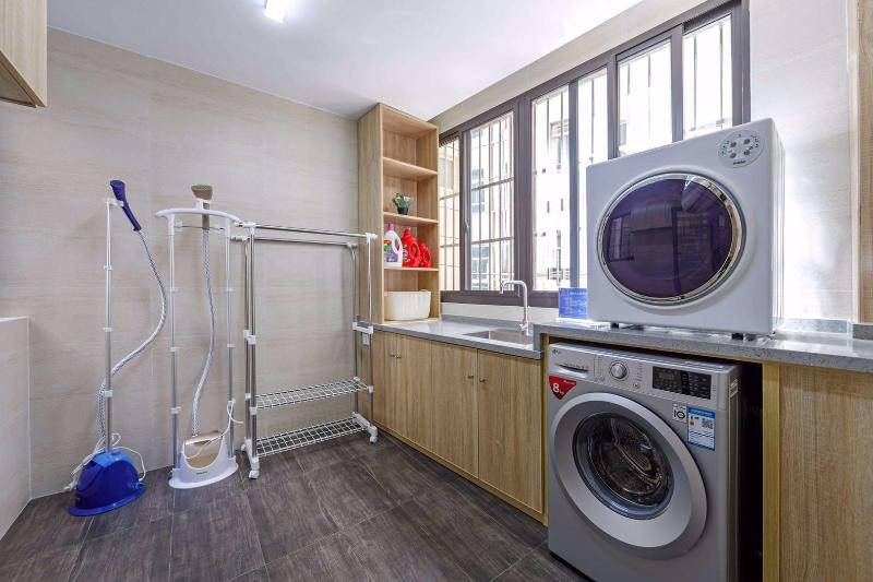 Hotelli Hanting Premium Shanghai South Xizang Road