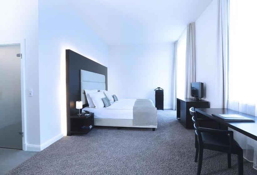 בית מלון כפרי Kieler Yachtclub