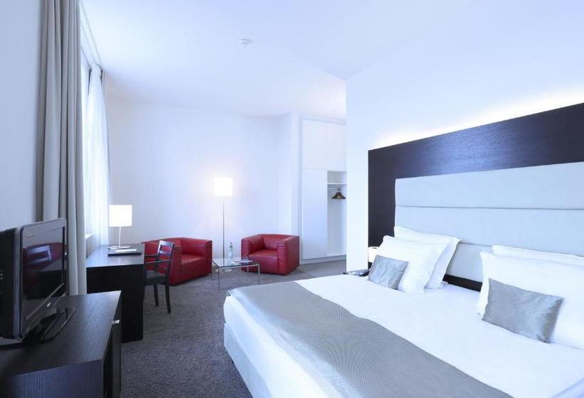 בית מלון כפרי Kieler Yachtclub