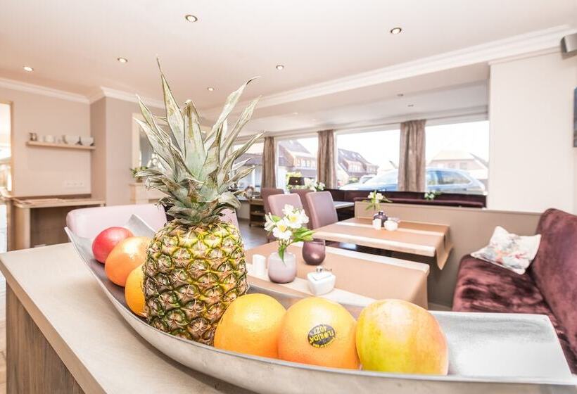 Отель Landhaus Sylter Hahn