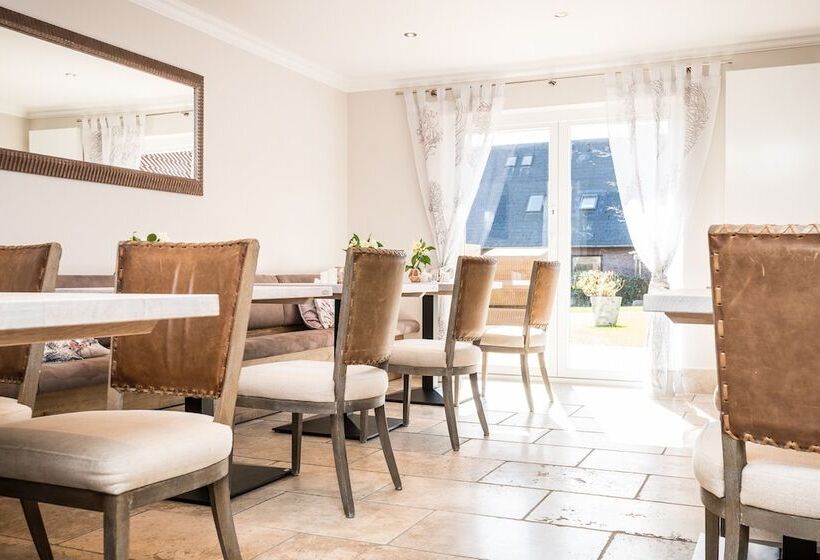 Отель Landhaus Sylter Hahn