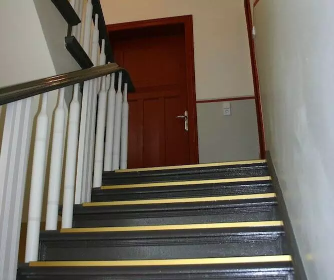 هتل Pension Unicat