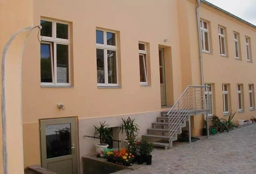 هتل Pension Unicat