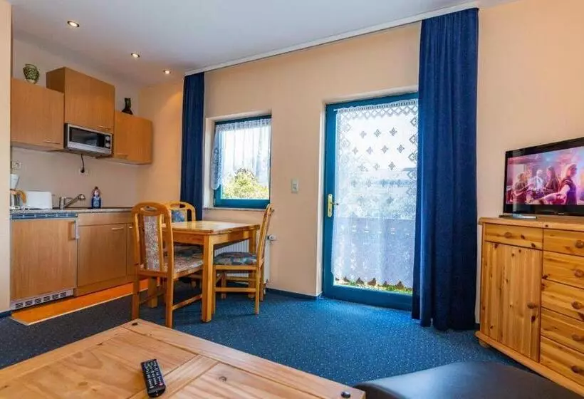 Отель Spitzenhoernbucht