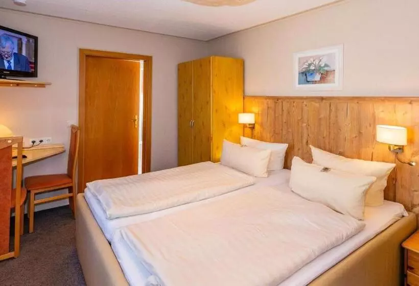 Отель Spitzenhoernbucht