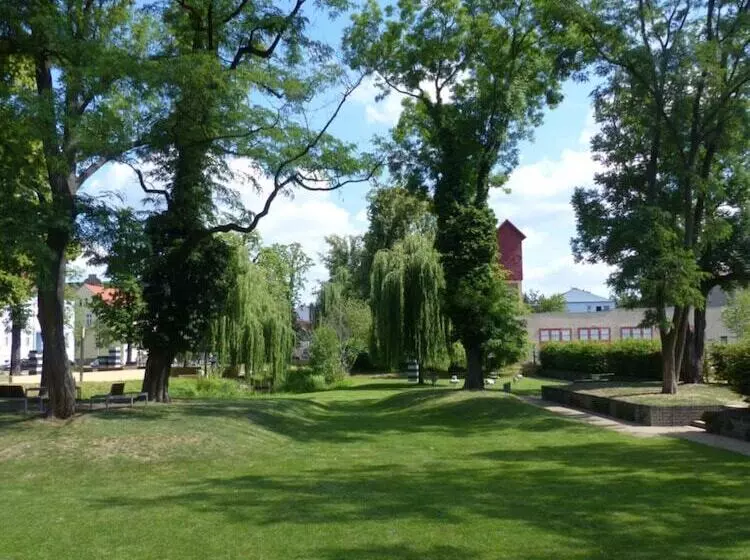 فندق Vierseithof Luckenwalde