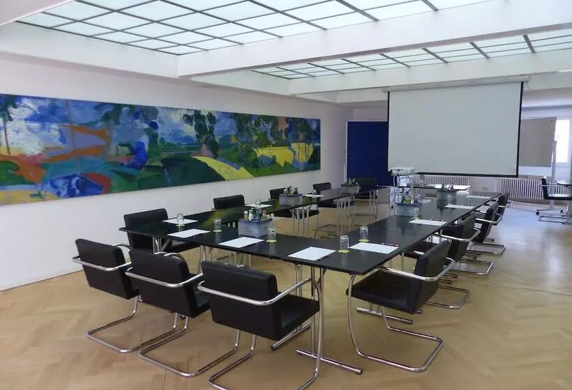 فندق Vierseithof Luckenwalde