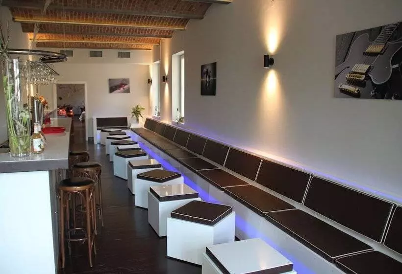 فندق Vierseithof Luckenwalde