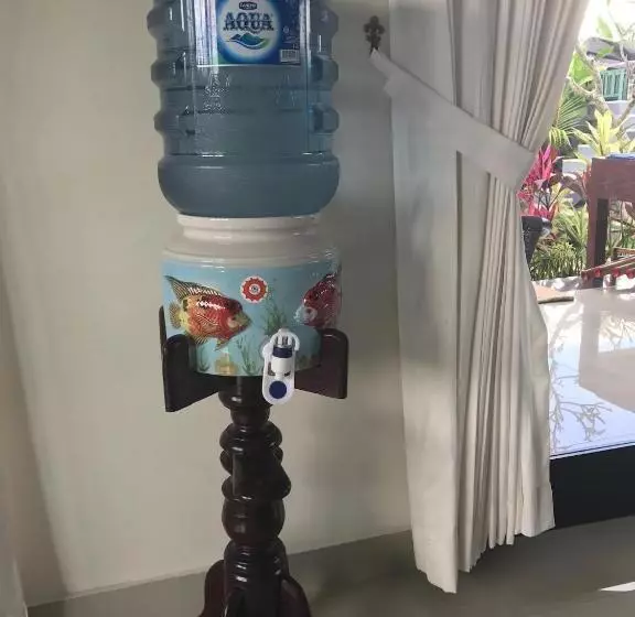 ペンション Gumibali Villa