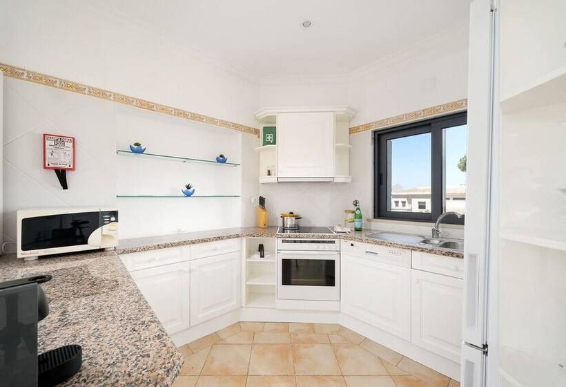 Townhouse Iris Vale Do Lobo