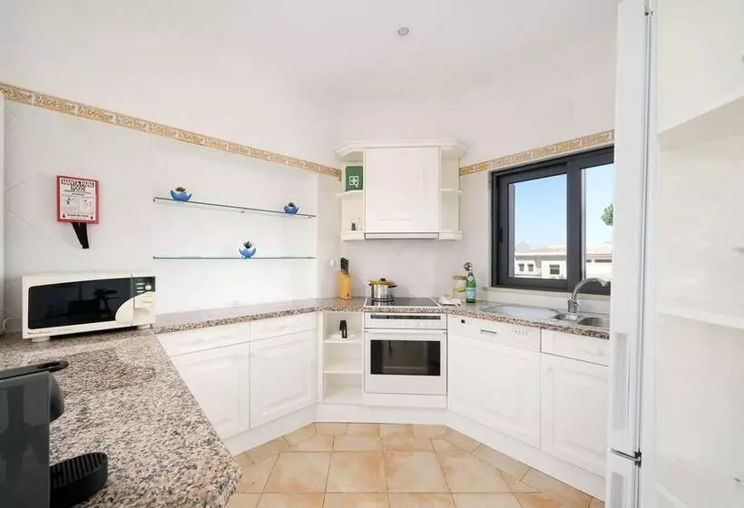 Townhouse Iris   Vale Do Lobo